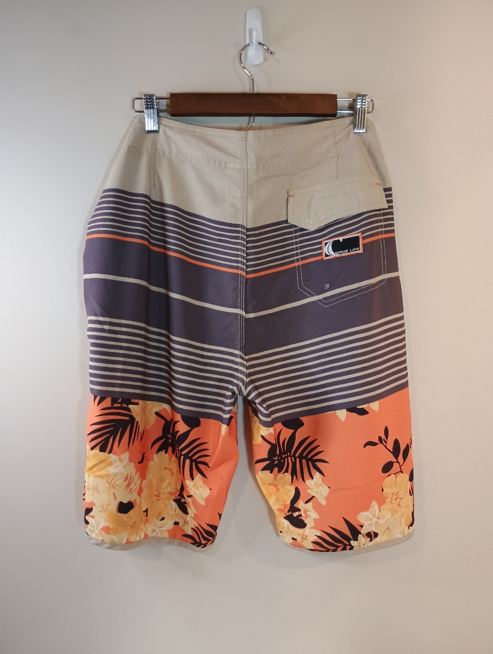 Wave Life  Men's Striped & Floral Board Shorts in Orange and Navy - Picture 5 of 8